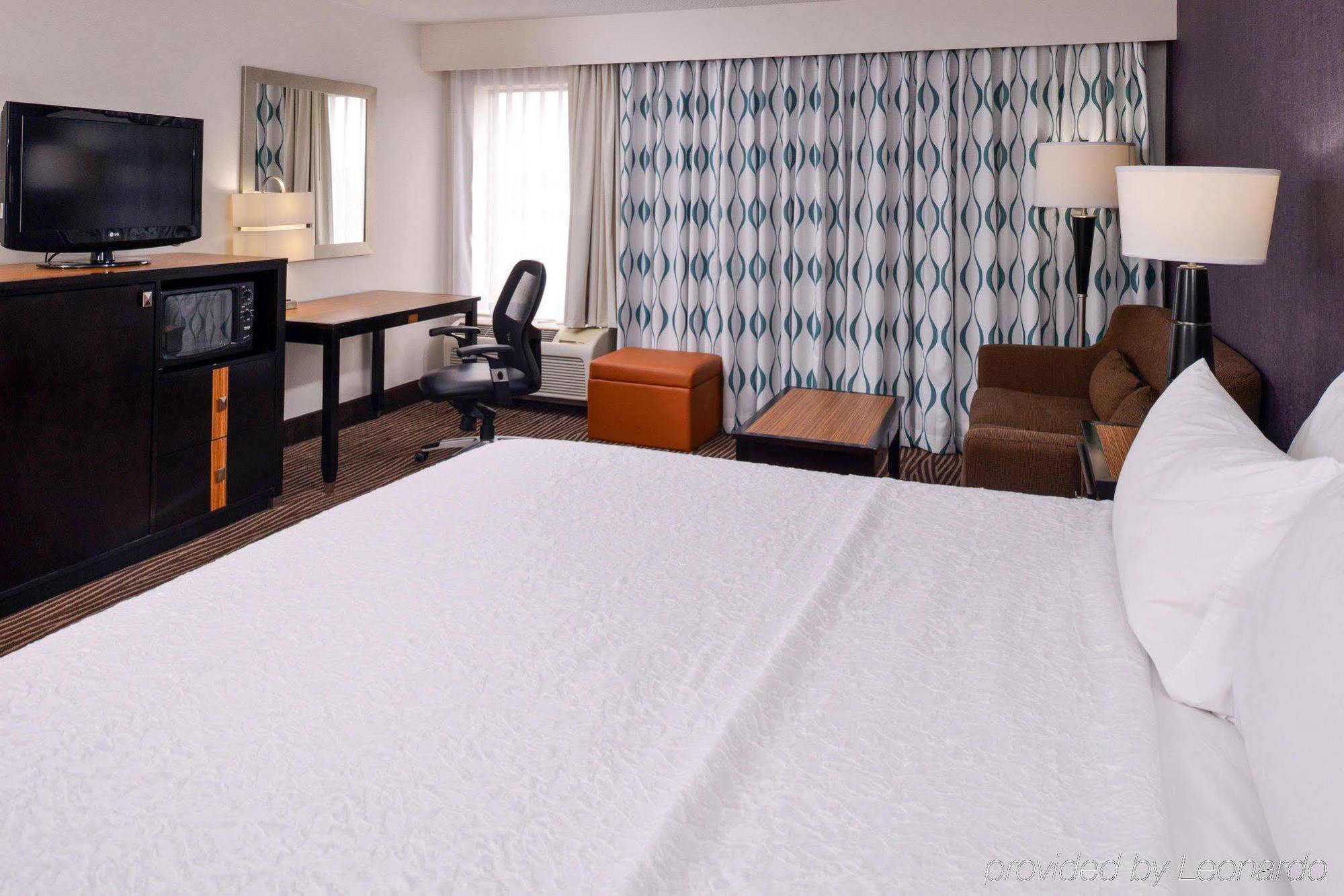Hampton Inn Springfield Esterno foto