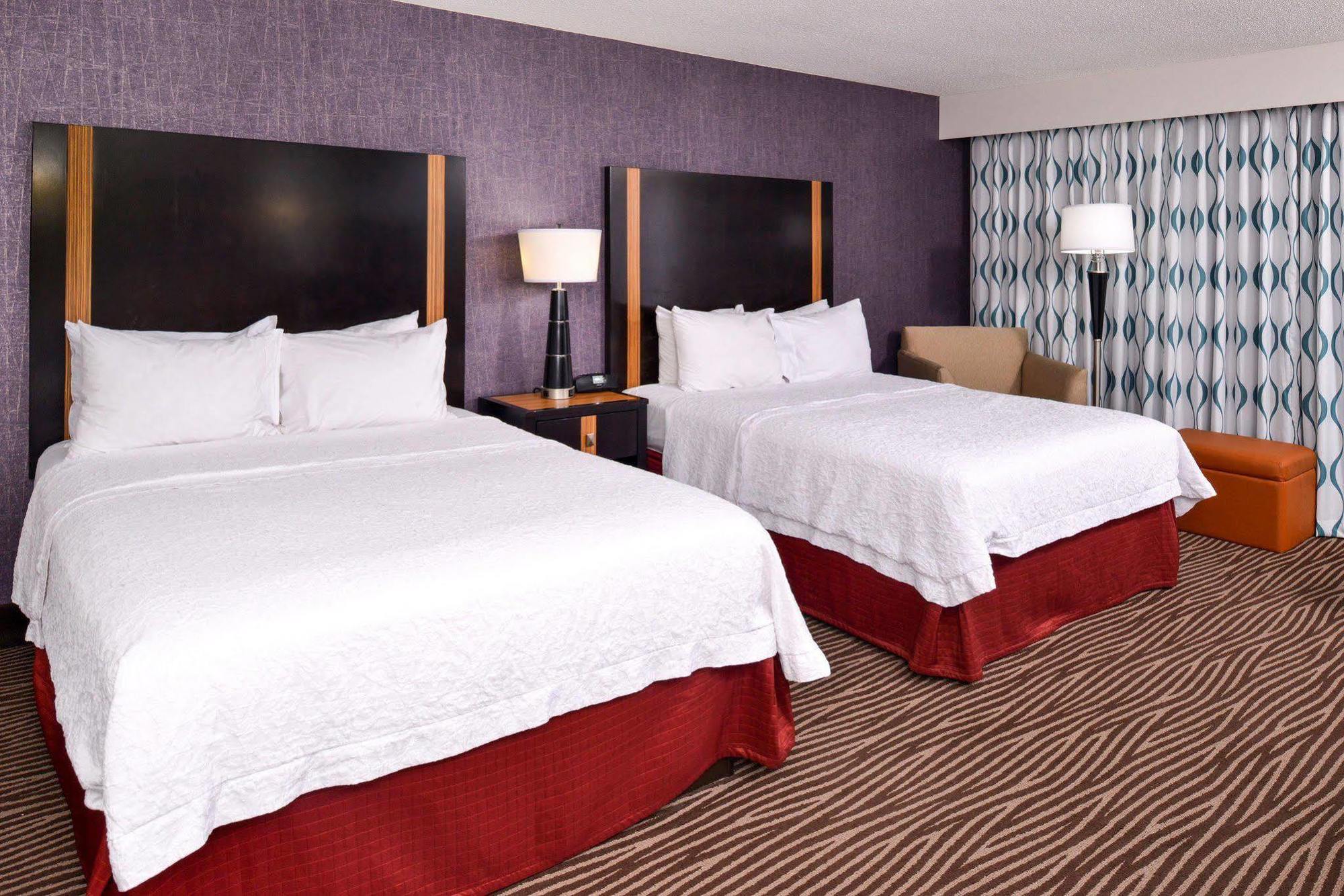 Hampton Inn Springfield Esterno foto